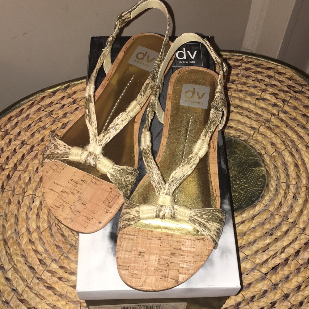 NWT dolce vita Dally Natural Snake Stella Sandals